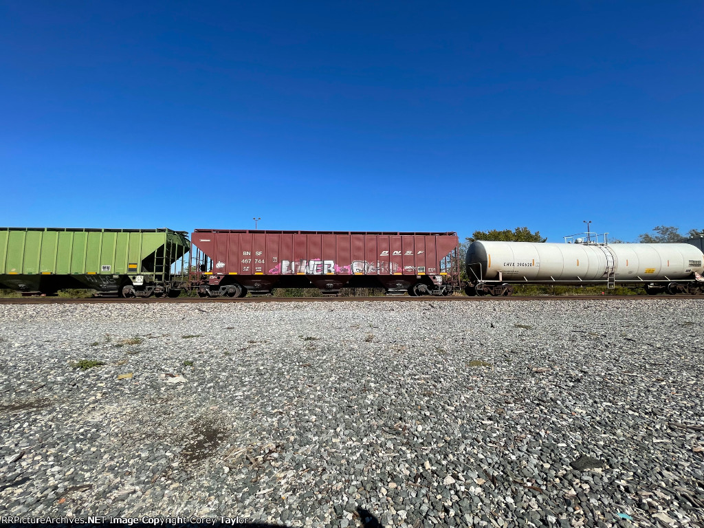 BNSF 467744